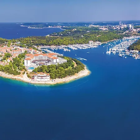 شقة In With Wifi *