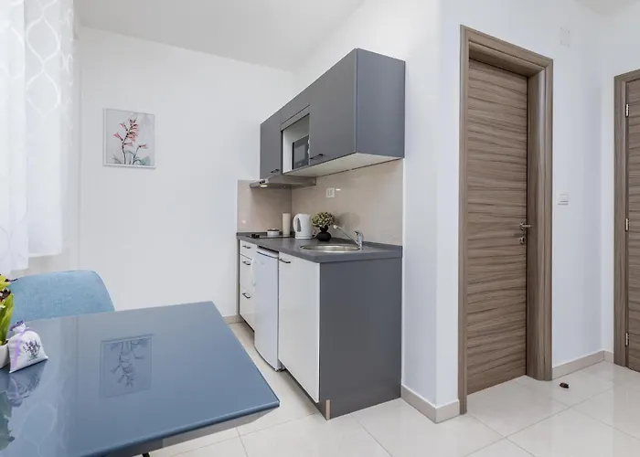 Apartament In With Wifi *